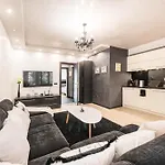 Aquamarine 2 아파트