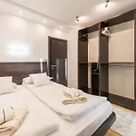 아파트 Aquamarine 2 바르나